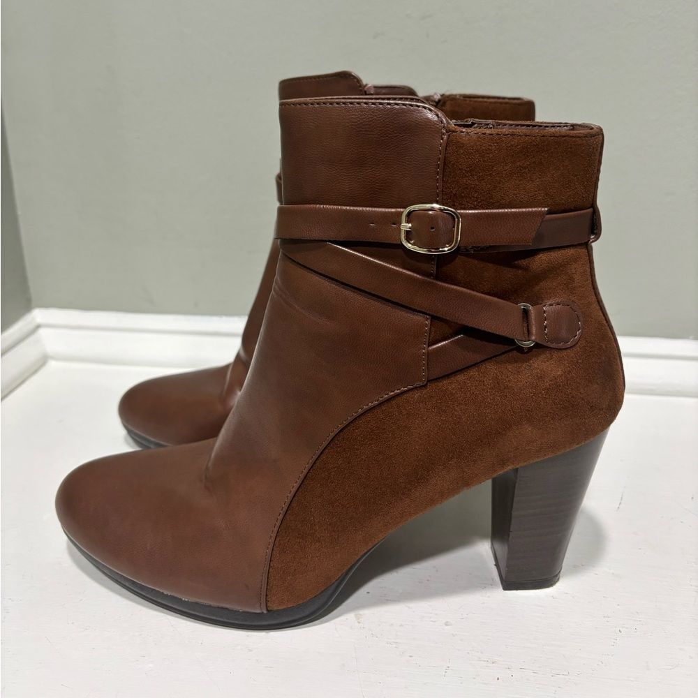 Brown Leather and Suede Women’s  Ankle Boot Heels by Andrew Geller-size 10